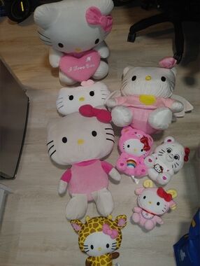 Hello Kitty Plush Lot Of 8